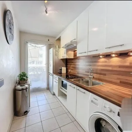 Beau T2 A 200m De La Et Proches Toutes Commodites Apartment *