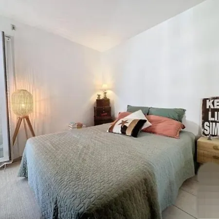 아파트 Beau T2 A 200m De La Et Proches Toutes Commodites *