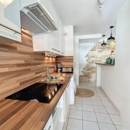 Beau T2 A 200m De La Et Proches Toutes Commodites Apartment Antibes