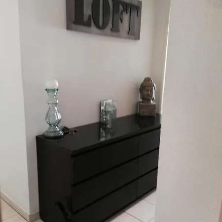 Beau T2 A 200m De La Et Proches Toutes Commodites